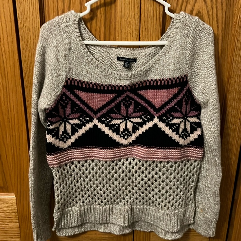 American Eagle Sweater